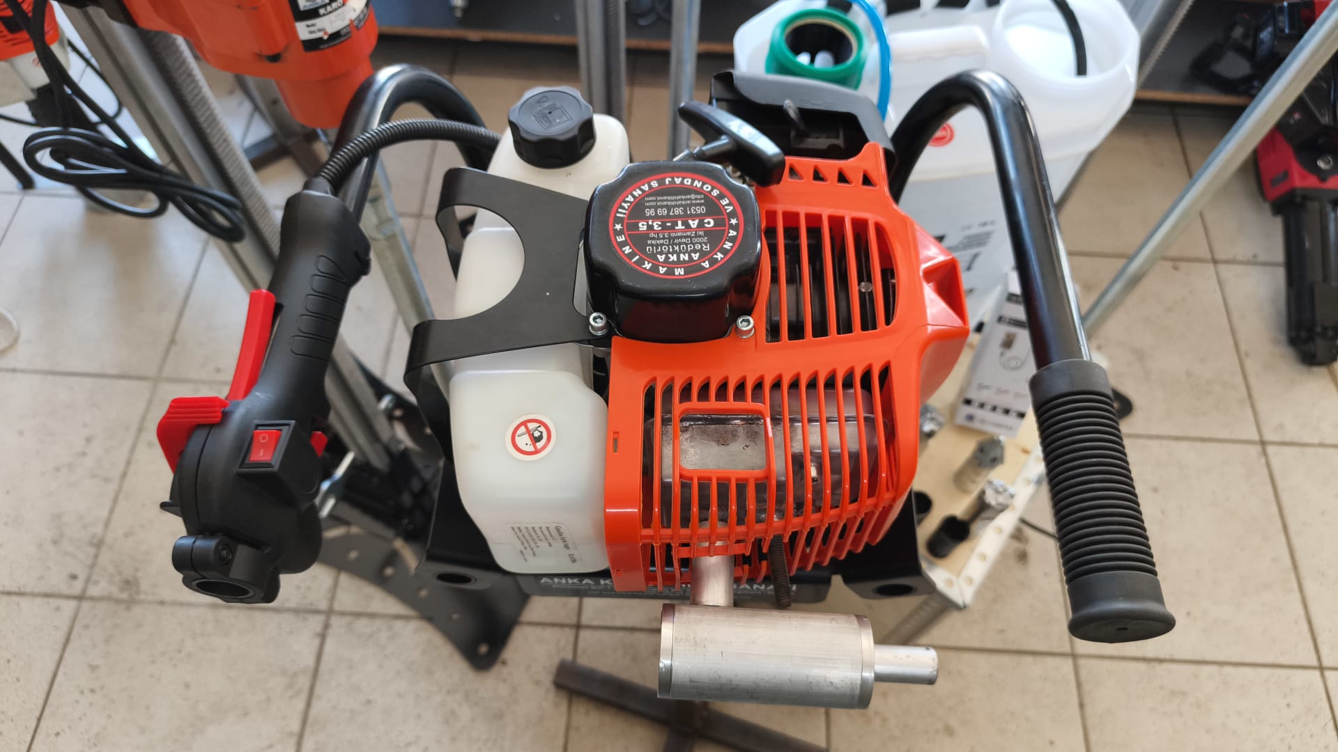 3.5 Kısa Redüktörlü Benzinli Sondaj Makinesi